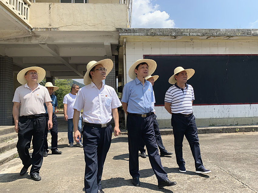 林立,副组长梁亚建一行到邵武煤业公司开展党史学习教育调研检查指导